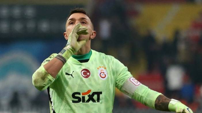 Kararını yönetime bildirdi! Muslera'dan Galatasaray teklifine flaş cevap