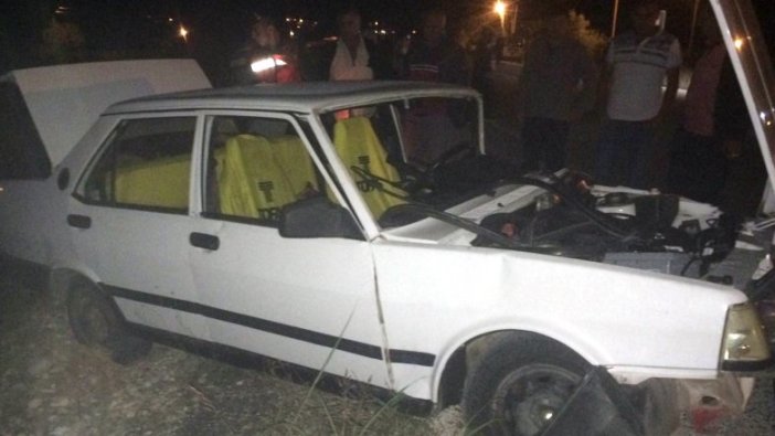 Antalya'da otomobille çarpıştı: 5 yaralı