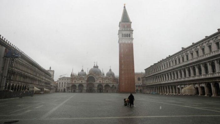 Venedik'te sular 1 metreden fazla yükseldi!