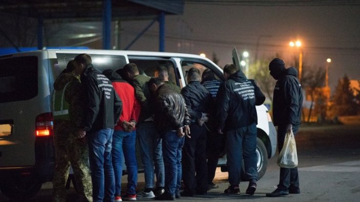 Ukrayna'dan AB'ye kaçak gitmeye çalışan 5 Türk yakalandı