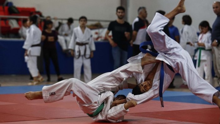 Bakan Kasapoğlu, 2’nci Judo Turnuvası’nı izledi