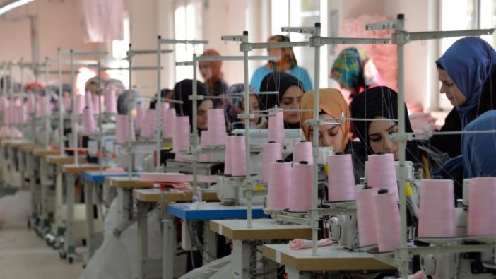 Solhan'da 460 kadının çalışacağı 2 fabrika açıldı