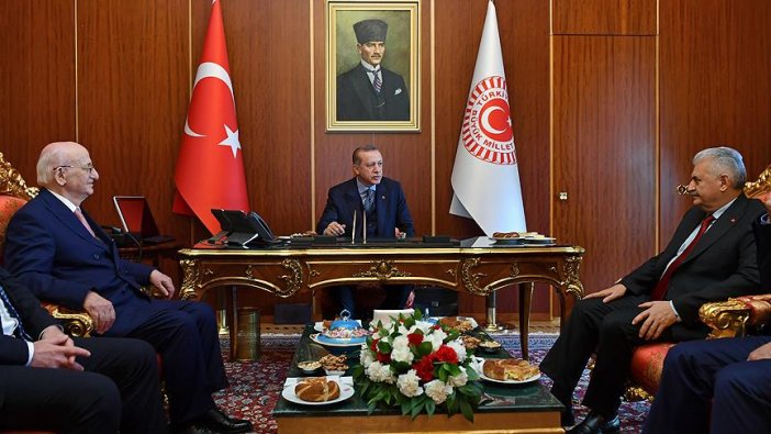Erdoğan, Kahraman ve Yıldırım Mecliste bir araya geldi