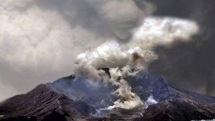 Yeni Zelanda’da volkan faaliyete geçti