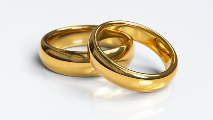 Seçim sandığından evlilik yüzüğü çıktı