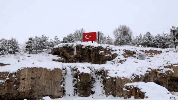 Sivas'ta kar nedeniyle 483 köy yolu ulaşıma kapandı