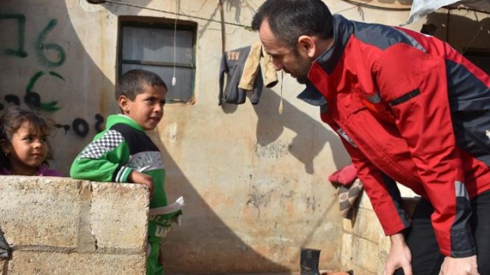 Türk Kızılayından İdlib'deki sığınmacılara yardım eli
