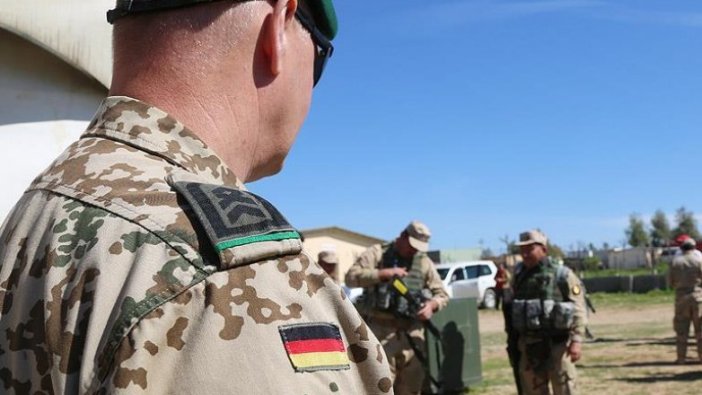 Alman ordusunda personel ve teçhizat sıkıntısı