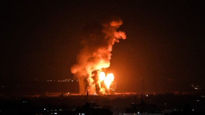 İsrail, Gazze'ye hava saldırısı düzenledi