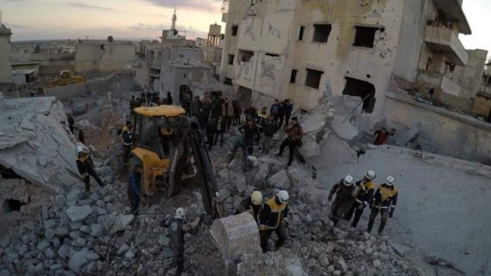 İdlib'de 52 bölgeye saldırı