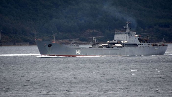 Rus Donanması'na ait  'Orsk' Akdeniz'e iniyor