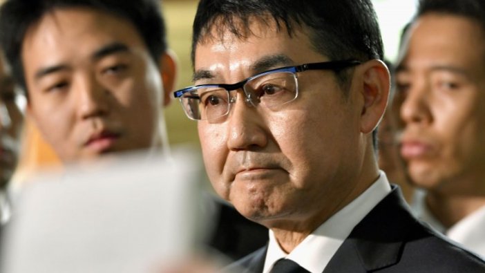 Japonya'da Adalet Bakanı'nı istifa ettiren olayda 3 gözaltı