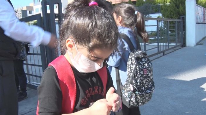 İstanbul'da öğrenci ve velilerden corona virüs önlemi