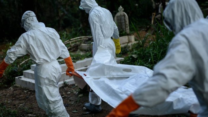 Ebola nasıl bulaşır, belirtileri nelerdir?