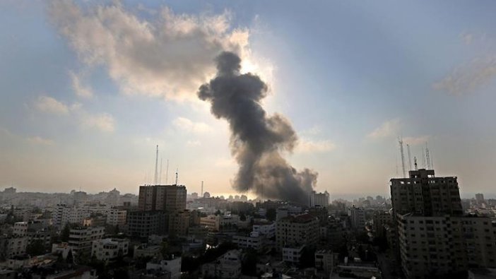 İsrail'den Gazze'ye tank atışı