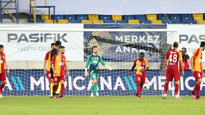 Galatasaray, Ankara'da kayıp