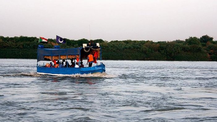 Öğrencileri taşıyan tekne battı: 23 ölü