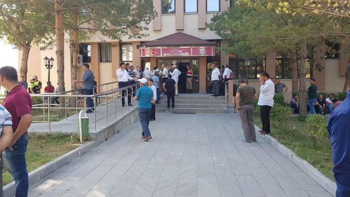 Erzincan'da kaymakamlıkta silahlı saldırı