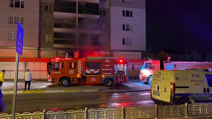 AVM'de yangın: 1 milyon lira hasar çıktı