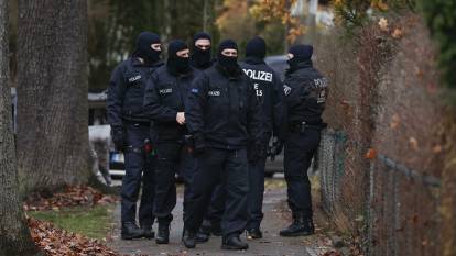 Almanya'da vahşet: Bir asker 4 kişiyi öldürdükten sonra teslim oldu!