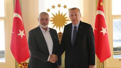 Erdoğan'dan Hamas lideri Haniye'yi başsağlığı telefonu