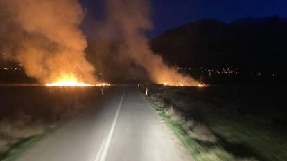 Erzincan’da örtü yangını! Kontrol altına alındı