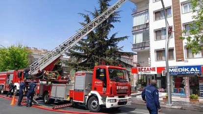 Ankara’da 4 katlı apartmanda yangın paniği!