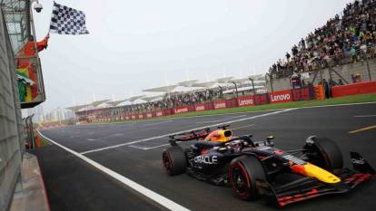 Çin’de pole pozisyonu Max Verstappen’in