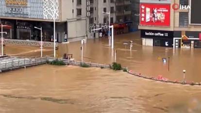 Çin'de sel ve toprak kayması! 4 ölü, 10 kayıp
