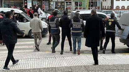Ankara'da çeşitli suçlardan aranan 877 kişi yakalandı