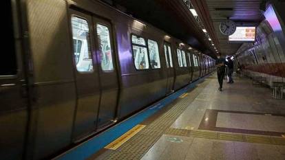 M2 metro hattında intihar girişimi! İstasyon kapatıldı