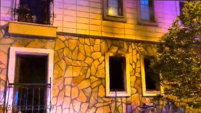 Bursa'da bir adam eşi boşanmak isteyince evi ateşe verdi