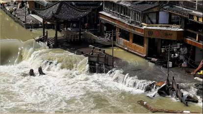 Çin'de alarm verildi: Şiddetli yağışların ardı arkası kesilmiyor