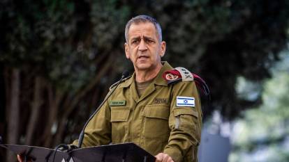 İsrail'in eski Genelkurmay Başkanı'ndan esir açıklaması