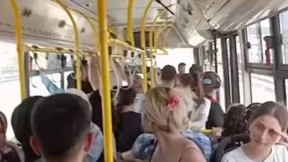 Halk otobüsünde klima tartışması