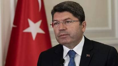 Bakan Tunç: Türk bayrağına saldırılarla ilgili soruşturma başlatıldı