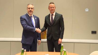 Bakan Fidan, Macaristan Dışişleri Bakanı ile buluştu