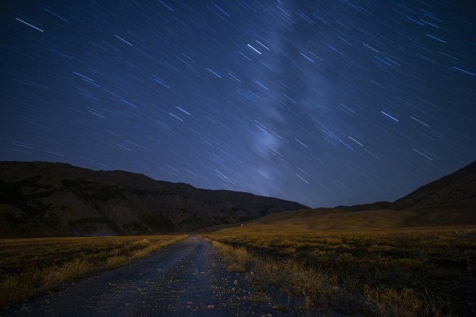 aa-20230813-31906706-31906701-perseid-meteor-shower-in-tunceli.jpg