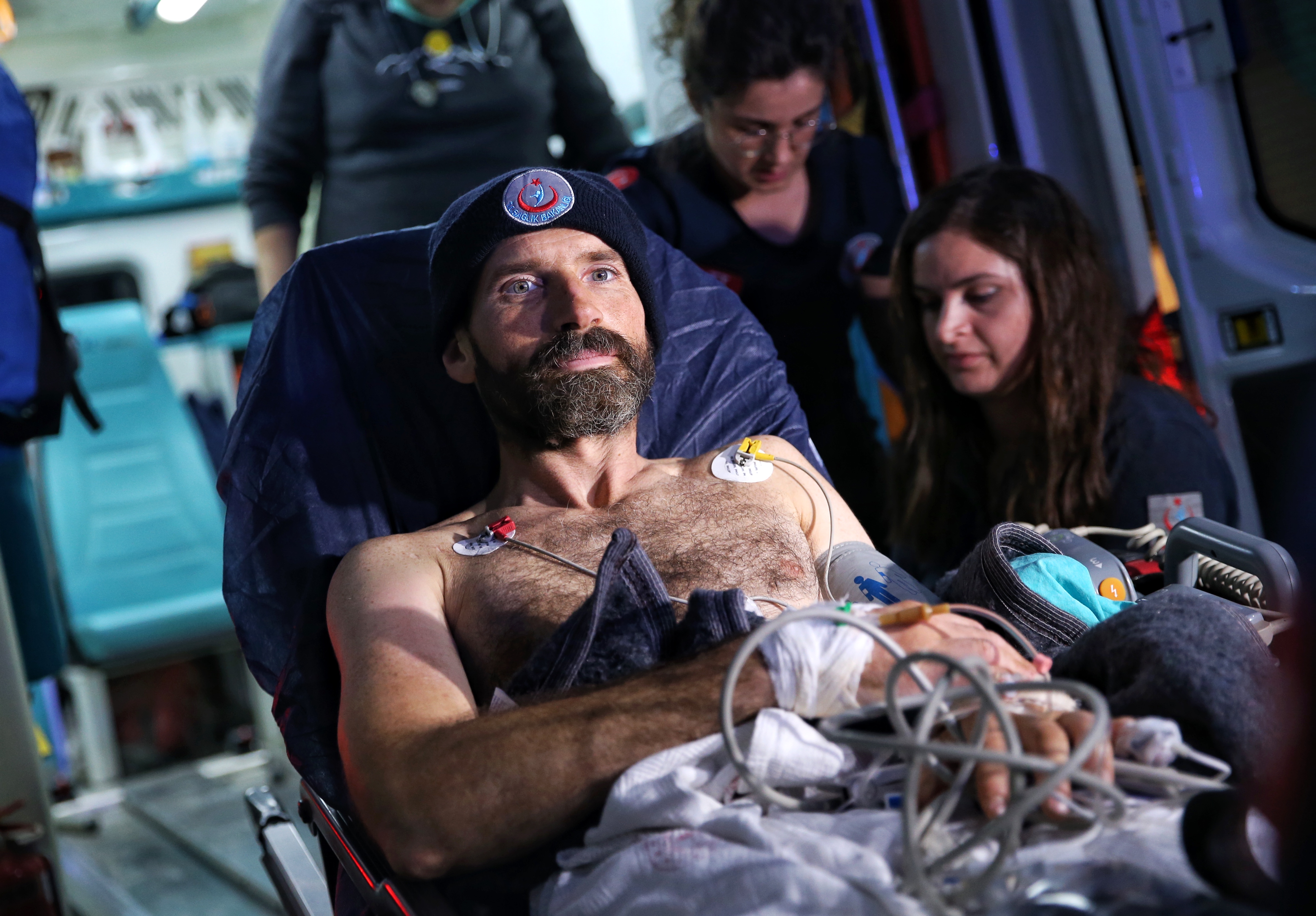 aa-20230912-32128753-32128751-american-explorer-mark-dickey-trapped-underground-in-a-cave-in-turkiyes-mersin-has-been-rescued.jpg