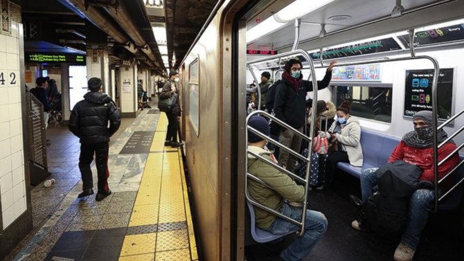new-yorkun-metro-hatlarindaki-artan-tehlike-sonrasi-ulusal-muhafizlar-sahaya-iniyor-ub6j.jpg