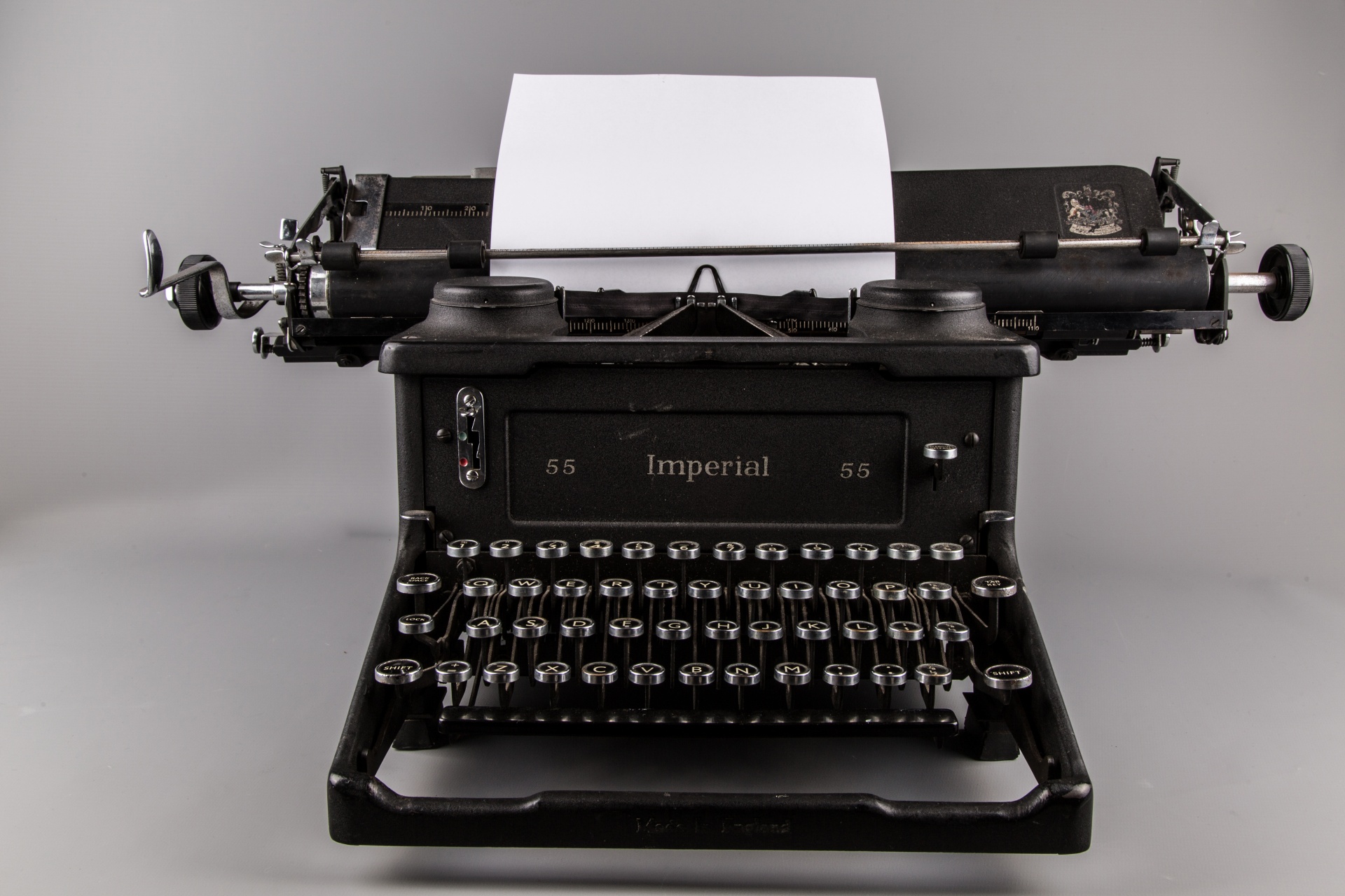 typewriter-public-domain.jpg