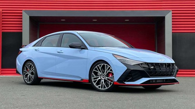 2022-hyundai-elantra-n-exterior-front-quarter.jpg