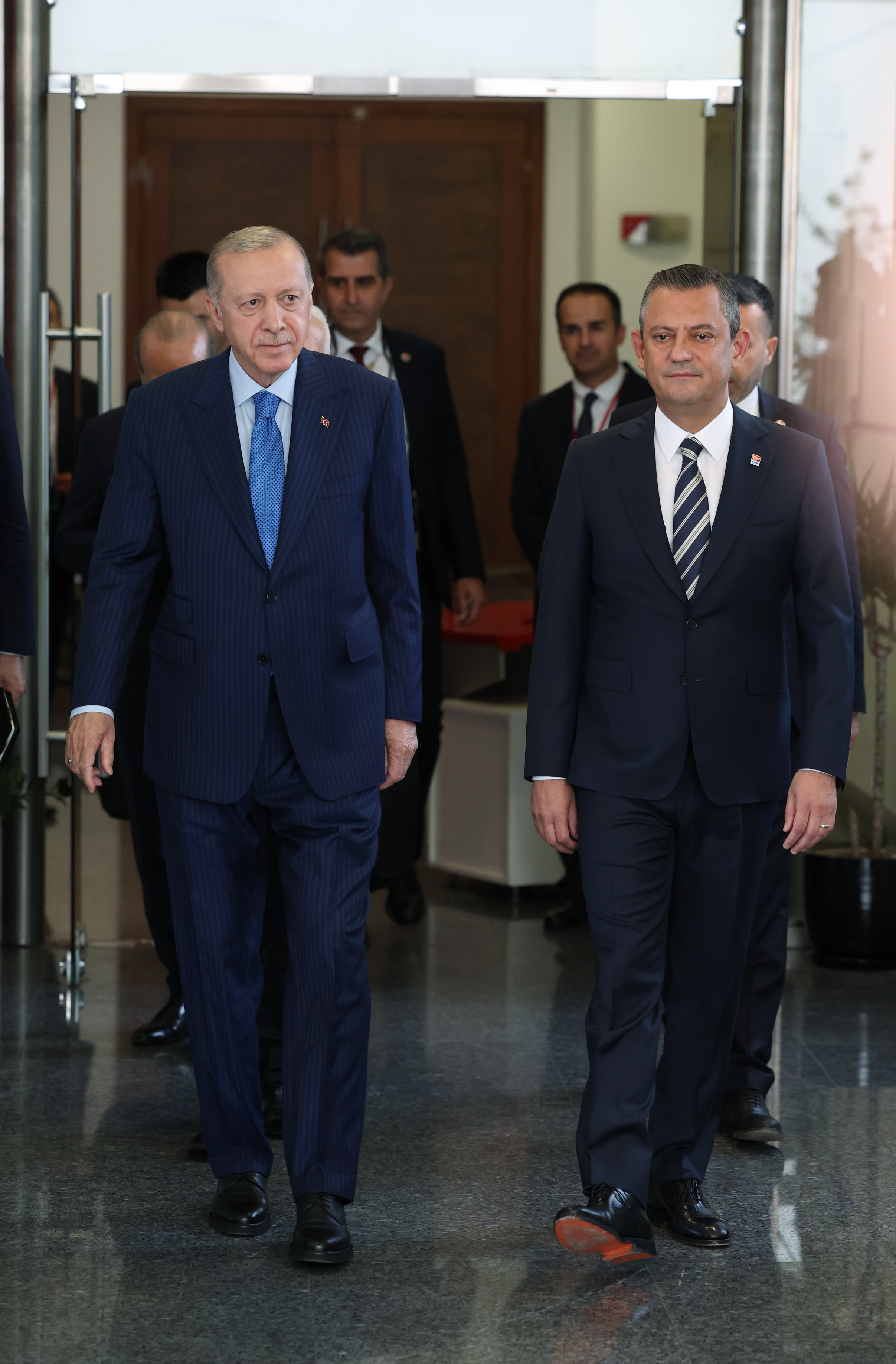 aa-20240611-34843751-34843750-turkish-president-recep-tayyip-erdogan-ozgur-ozel-meeting-in-ankara.jpg