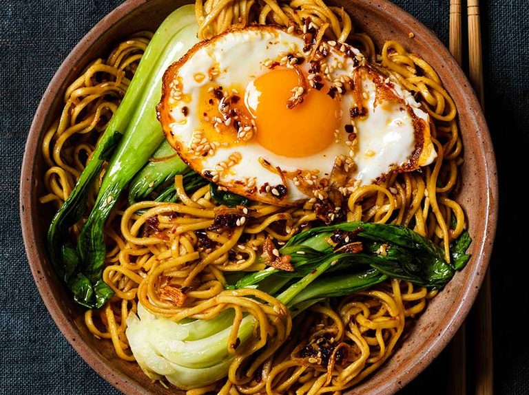 noodles-with-chilli-oil-eggs-6ec34e9.jpg