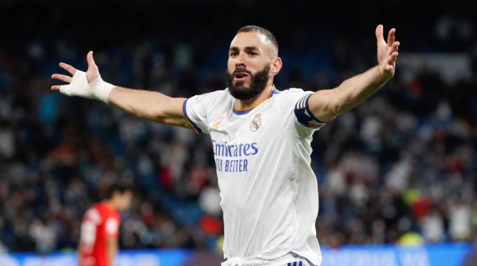 karim-benzema-real-madrid-2021-22-1632913699-71840.jpg